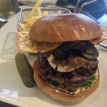 シェイクツリー バーガー＆バー - 