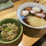 猫と月 chan mie noodles - 