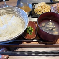 鉄板和食とワイン 萬鉄 - 