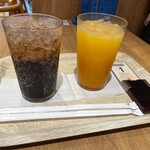 モスバーガー - ドリンク写真:コーラM+オレンジM