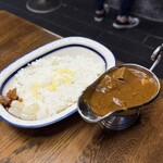 欧風カレー インディラ - ■スペシャルカレーセット(ビーフカレー辛口)  ¥2.100