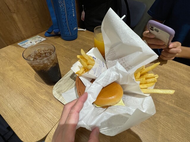 Mos Burger Nara Gakuenmae Ten photo 5