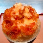 三日月氷菓店 - ピーチシロップをかけると、ピーチ感が強くなるが、アールグレイシロップとの相性が良くめちゃめちゃ美味しい～!!( ^o^)ﾉ 