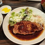 キッチンきねや - ポークソテー定食900円