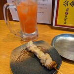 あっぱらぱー酒場 - もも塩（170円）＆トマトサワー（250円）