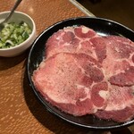 焼肉のだいこく家 - 