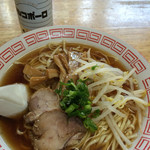 しみず食堂 - ご存知、尾道ラーメン。あっさり味でした