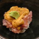 鮨匠 のむら - ウニとネギトロ丼。