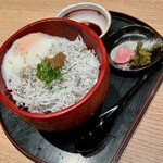 磯一 - 温玉シラス丼(ハーフ)@698
