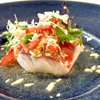 リストランテ カノフィーロ - 前菜の金目鯛オーブン焼きフルーツトマトと蟹を山わさびで