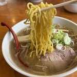 らー麺 ふしみ - 麵はこんな感じ