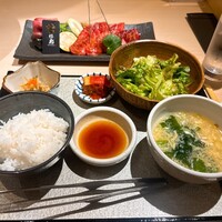 牛刺しと焼肉 仔虎 クリスロード店 - 