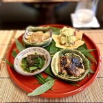 よし町 - 八寸 ・秘密の茸 ・ずんだ和え ・キクラゲとツルムラサキお浸し ・ムラサキヤマドリタケ