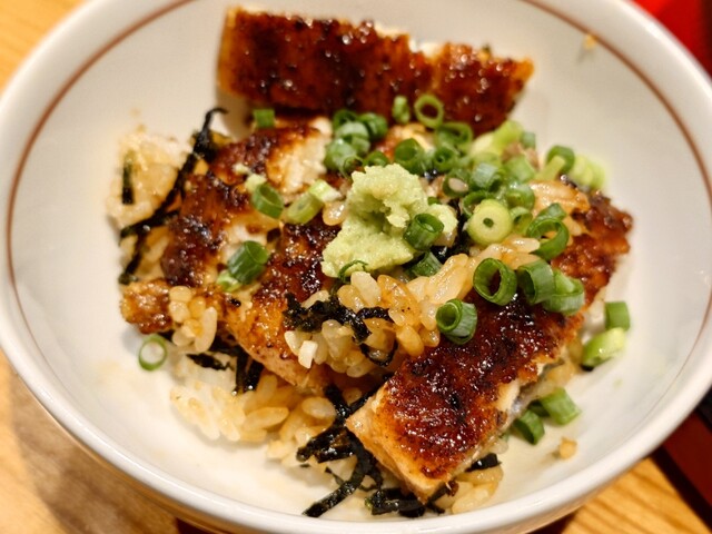 アクセス抜群のひつまぶし。』by ステキシンスケクン : 炭焼うな