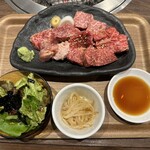 炭火焼肉 久 - 