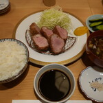 とんかつジョニー - 鹿児島黒豚ヒレ・ご飯・味噌汁