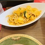 びすとろ亭 - ズッキーニとポテトとベーコンのトマトクリームスパゲッティ