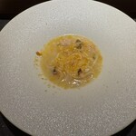 銀座 有涯 - 蛤素麺 （千葉の蛤）　◎◎
      スープは蛤の出汁だけを使用
      五島の素麺、上にカラスミ