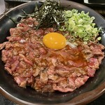精肉・卸の肉バルSanoso - 