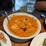 Sri Trat Restaurant & Bar - 