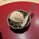 備長炭焼鳥 鳥しげ - ラムレーズンアイス