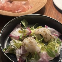 ERUTAN RESTAURANT BAR - 