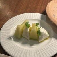 ERUTAN RESTAURANT BAR - 