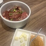 焼肉フランス人 - ロース＆バターガーリックチップ