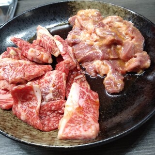 しんらえん - 料理写真:カルビともう一品