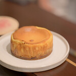 Haruka Murooka - 桃ベイクドチーズケーキ
      撮影はCIVIDALEの安齋マネージャーです♪