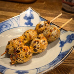 やきとりの一平 中島本店 - 一平オリジナル室蘭産殻付うずらの炭火焼