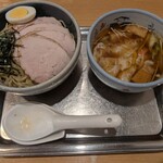 大宮大勝軒 - デカいレンゲは変りません。