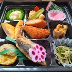 協栄給食 - 
