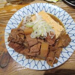 もつ焼き 大統領 支店 - 大統領特製煮込み420円