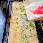 鉄板焼ちゃん - たこ焼調理中