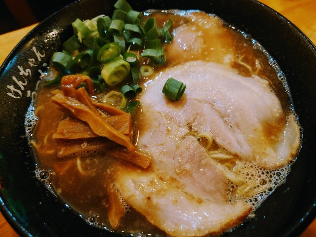 ケンちゃんラーメン ケンちゃんラーメン本店 (@kenchanhonten.sakata) • Instagram photos