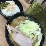 横浜ラーメン 響家 - 