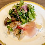 肉炭 ゴッツ - 料理写真:前菜盛り合わせ
