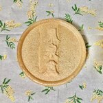 メゾン シーラカンス - 上から見た「シーラカンスモナカ 簡易6個（税込￥2,350）」のモナカ