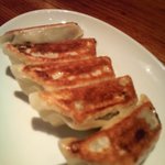 らーめん工房 みそ玄 - もちもち焼きギョーザ