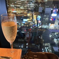 AWkitchen figlia 渋谷スクランブルスクエア - ドリンク1杯目スパークリングワイン