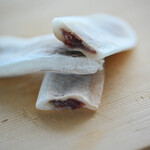 なが餅 笹井屋 - "なが餈（もちひ）"、斷面（きりくち）