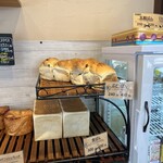 パン・プティ - ぶどうぱんも買っちゃった。