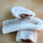 なが餅 笹井屋 - "なが餈（もちひ）"、斷面（きりくち）