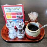 ステーキのあさくま - 卓上調味料など