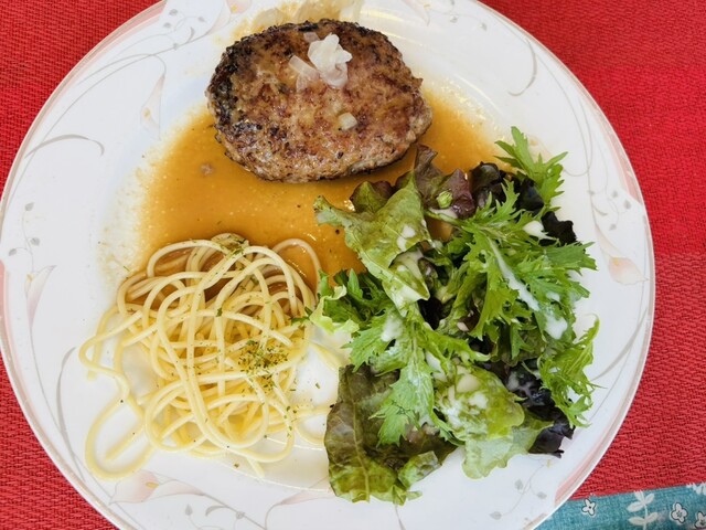 ばぁとん 馬刺しと豚料理とお酒 Dining Bar BATONのご予約 - 京橋/ダイニング