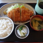 Kawazoeshokudou - チキンカツ定食 800円