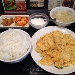 龍盛菜館 - カニの玉子炒め定食