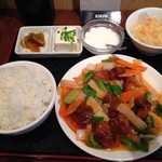 龍盛菜館 - 酢豚定食