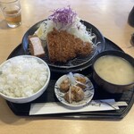 とんかつ 和栗 - 